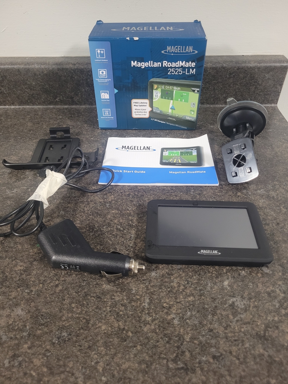 Magellan Outdoors RoadMate 2525-LM GPS Navigator - Black